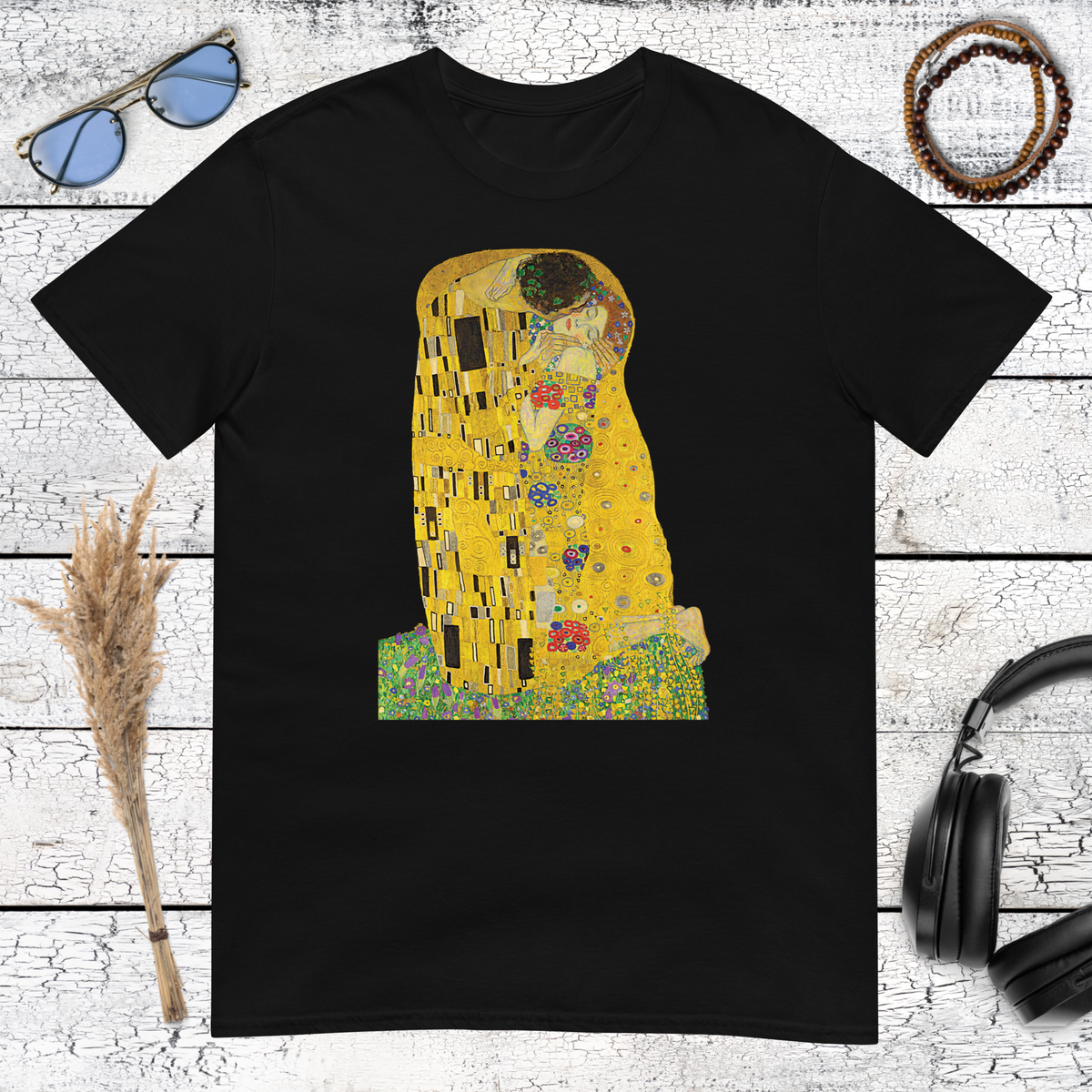 High-contrast gold and yellow Gustav Klimt The Kiss painting print on a black t-shirt